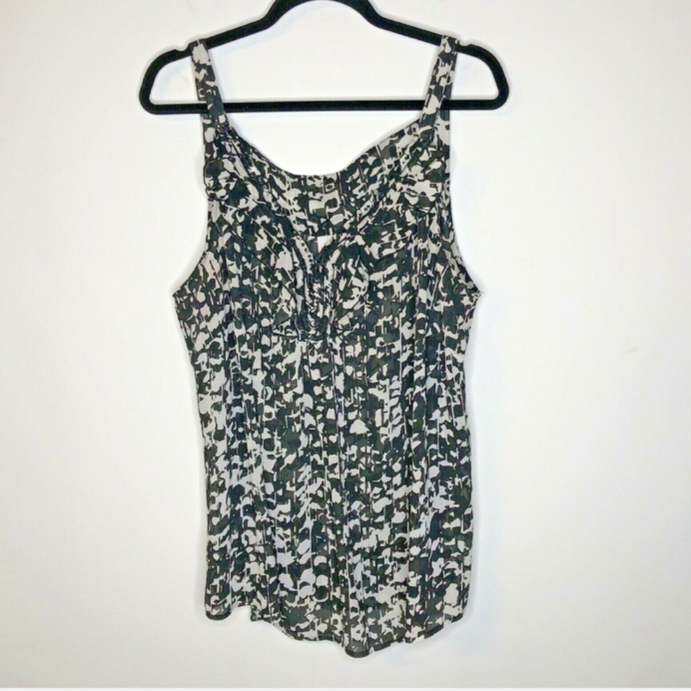 Avenue Womens Blouse Sleeveless Black White Print Size 22/24 Sequin Semi Sheer